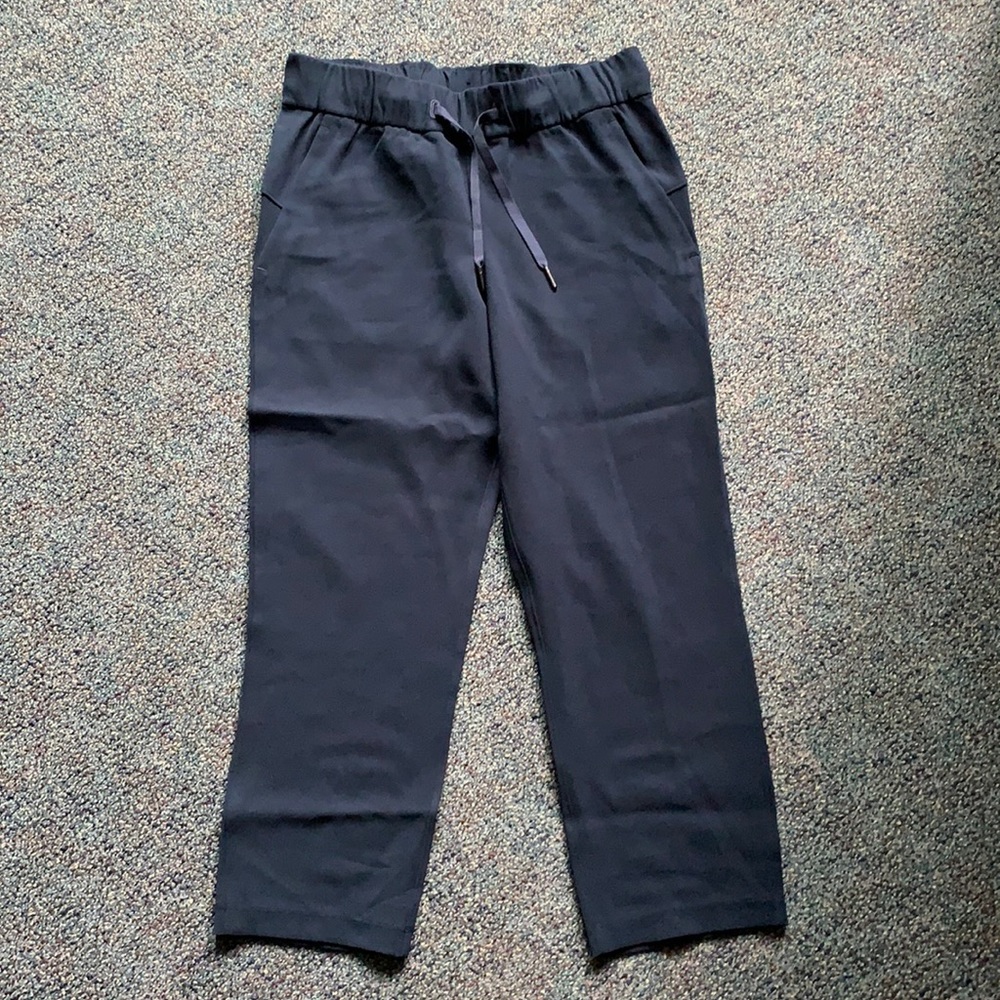 LULUlemon athleisure pants (Keep Moving line)